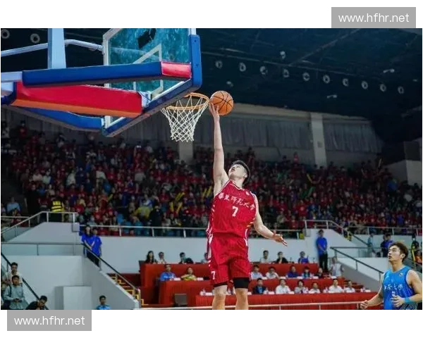 精彩篮球赛事实时直播解析，带你领略每一场高水平对决的激情与精彩